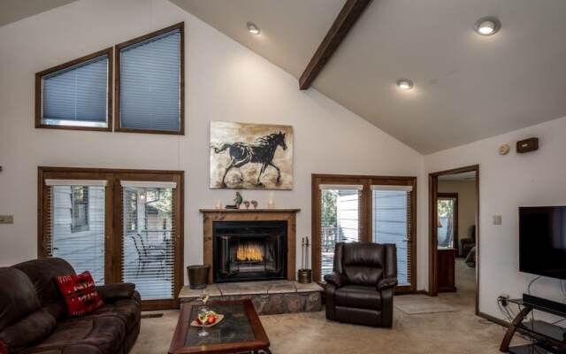 Angulo - Three Bedroom Cabin