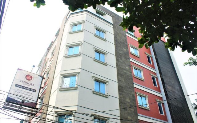 ZEN Rooms Basic Mangga Besar 5