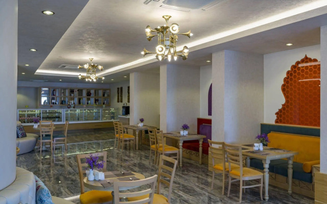 Royal Taj Mahal - All Inclusive