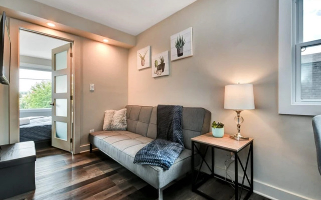 Bright and Modern 1BR Apt - Near DT Ottawa