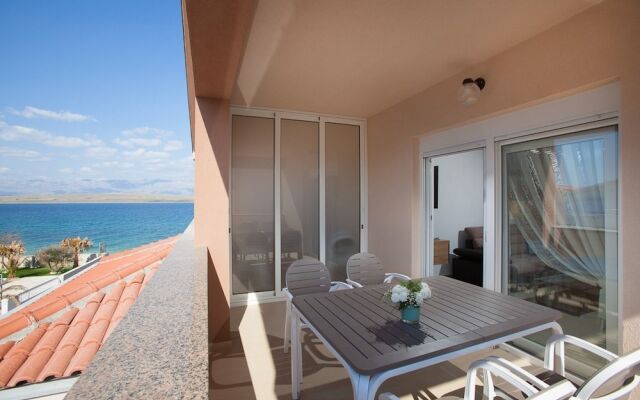 Apartments Malibu Two
