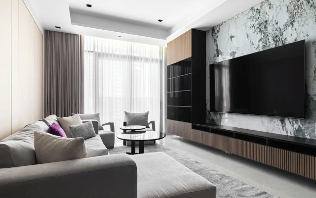 SIMPLY COMFORT Apts at Nobles Tower