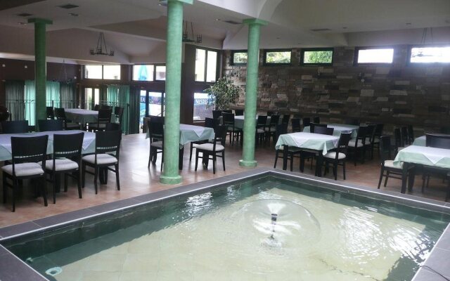 Hotel Oazza
