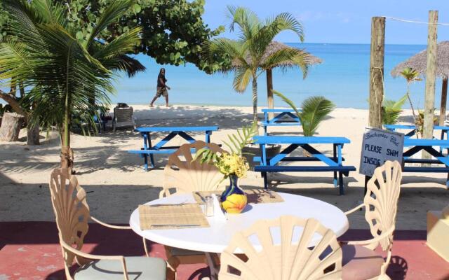 Beachcomber Club