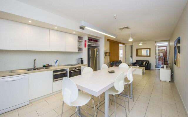 1 Bright Point Apartment 1405