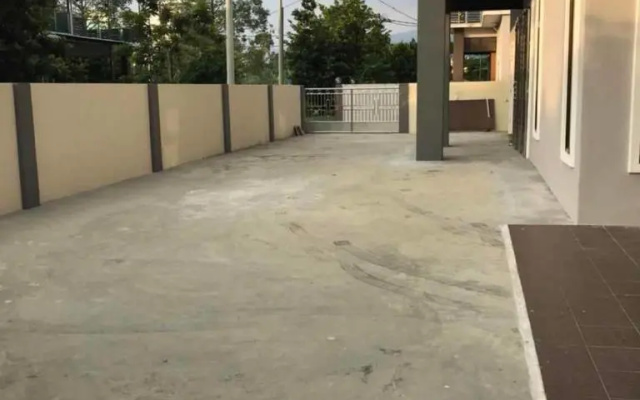 Family Homestay – Outside – Taiping