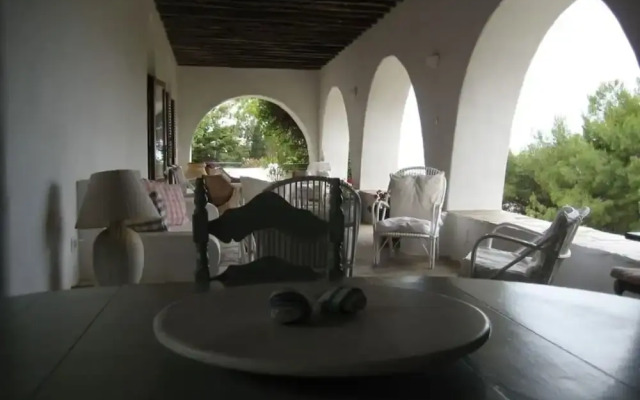 Stunning Family Villa Nestled in Nature With Spece