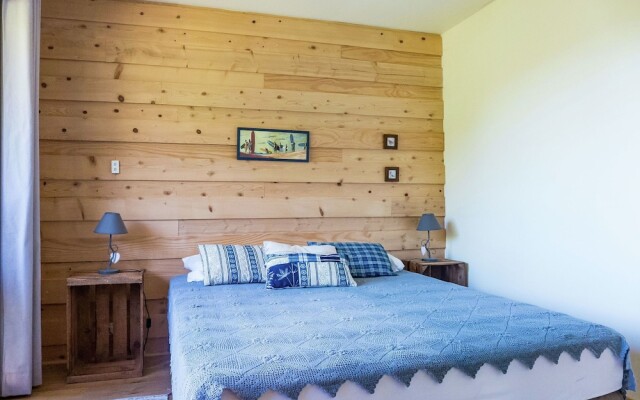 Cozy Holiday Home in Saint-privat-d'allier Near River