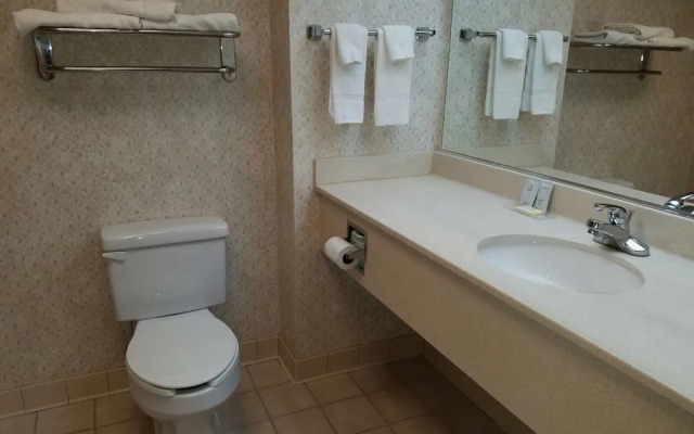 American Inn & Suites - High Point NC