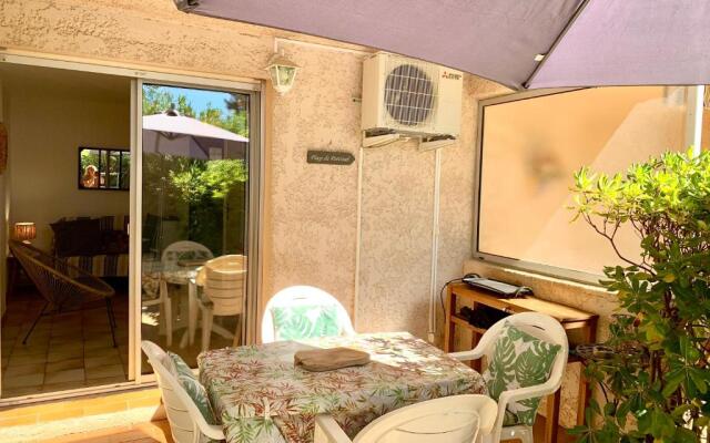 PORTISSOL T1 RDJ CLIM PARKING PRIVATIF 300m PLAGE