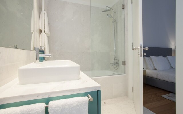 Liiiving - Aliados Luxury Apartment I