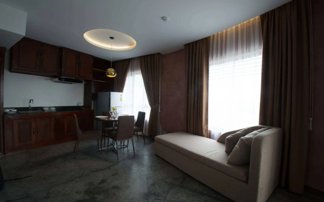 Almond Hotel Bassac River
