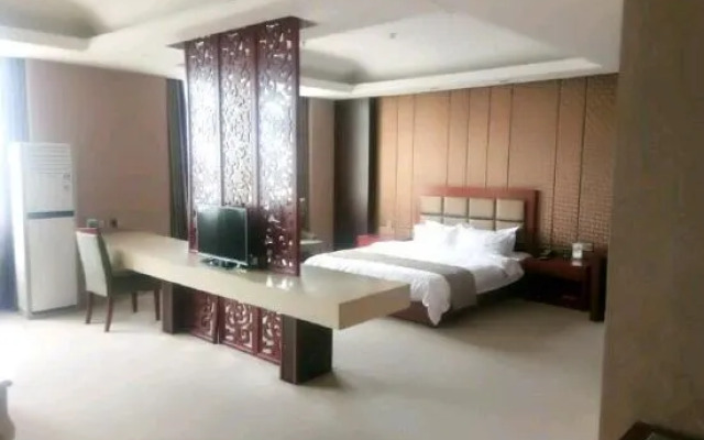 Haiwang Hongya Hot Spring Hotel