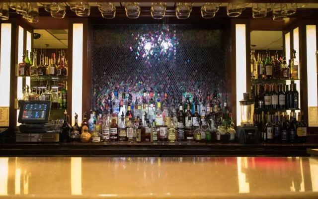 Mineral Palace Hotel & Casino
