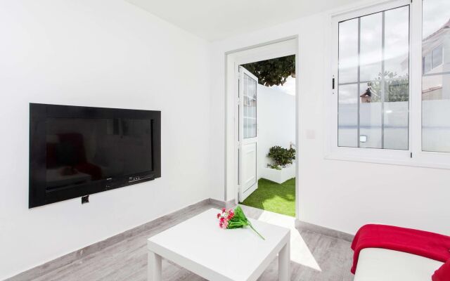 Estudios Corralejo Center by Vacanzy Collection