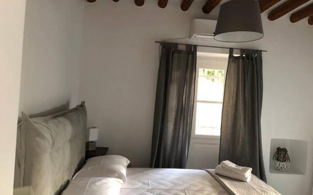 Chill out studio in the leafy Livadia village