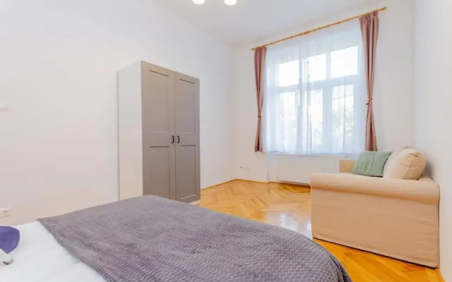 Bartók Apartment