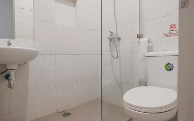 Kost M25 Hostel by Reddoorz