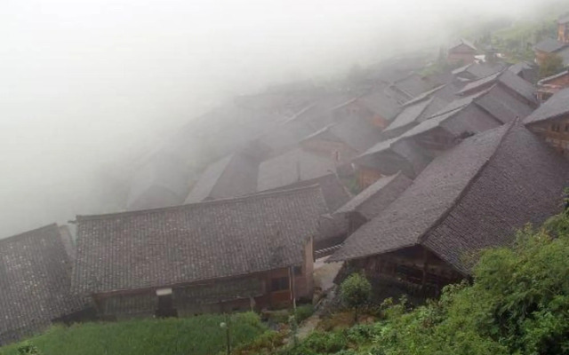 Dragon Hill Scenic Hotel