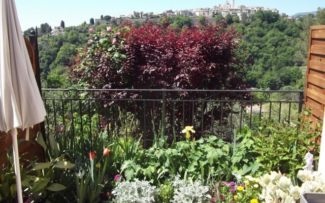 Belle Vue Saint Pauloise- by Gites de France