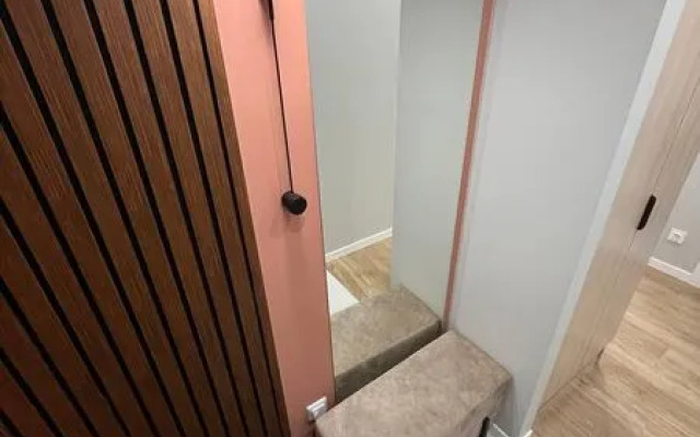 Апартаменты Эль Апарт на ул. Ларина  д. 45, стр. 7