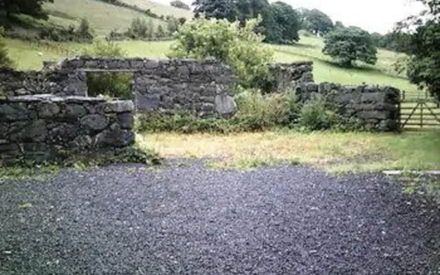 Pen Isar Llan