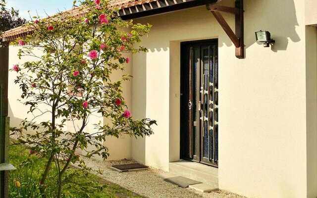 House With 2 Bedrooms in La Plaine Sur Mer, With Enclosed Garden - 150