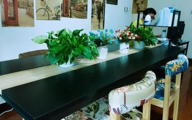 Shanghai Railway Station Hostel