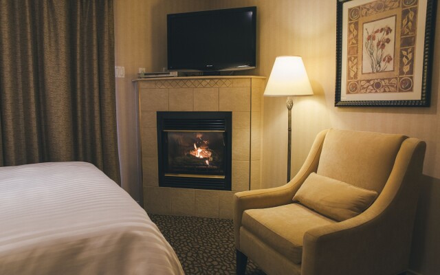 Pinnacle Hotel Whistler Village