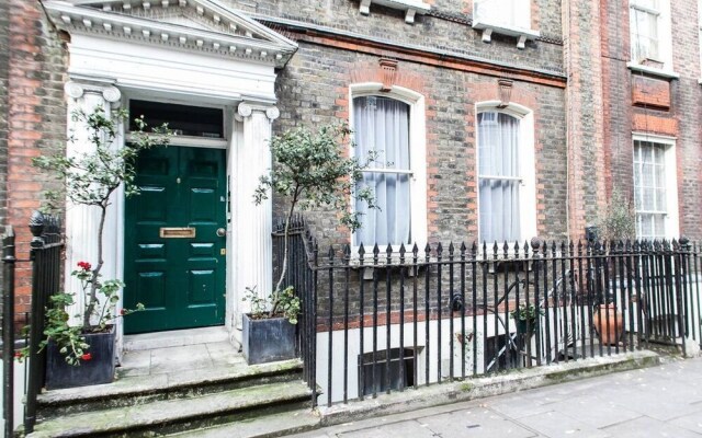 Charming Large Bloomsbury Apartment