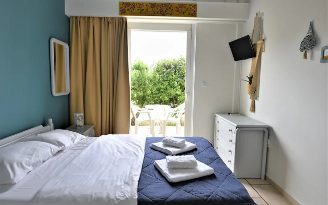 Meraki Apartments and Studios