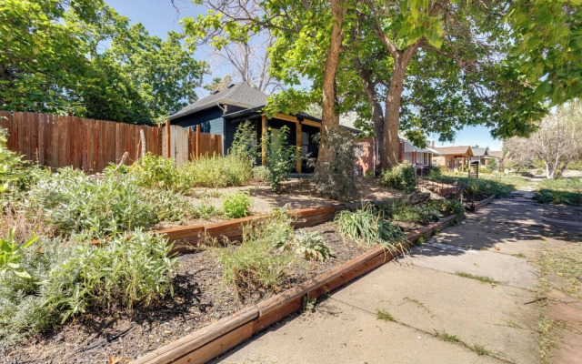 Outdoor Oasis w/ Grill: Denver Home