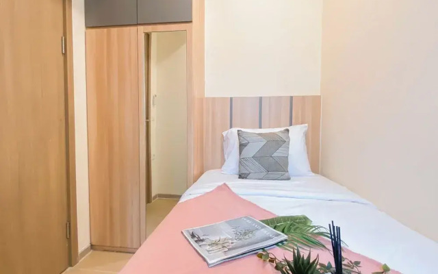 Warm 2Br Apartment At Meikarta