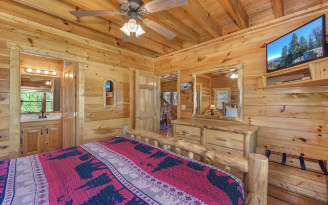 A Smoky Mountain Hide-a-way