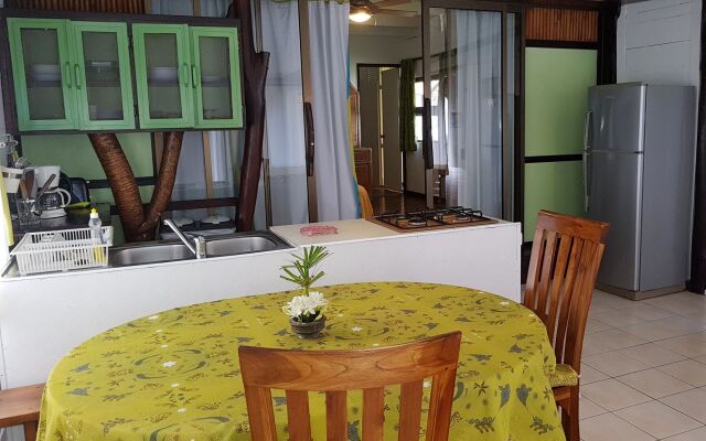 Linareva Moorea Beach Resort