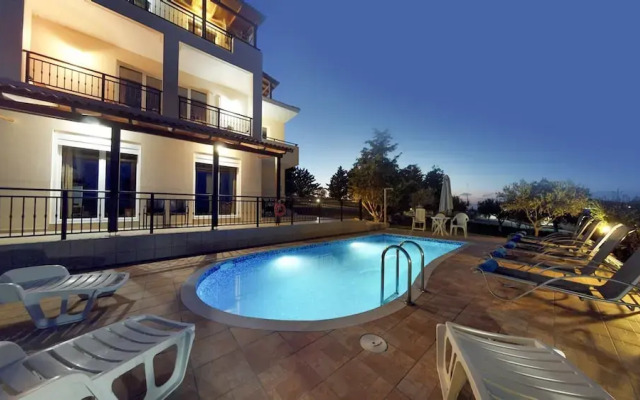 Villa Angelika Two-storey House With Pool for 7