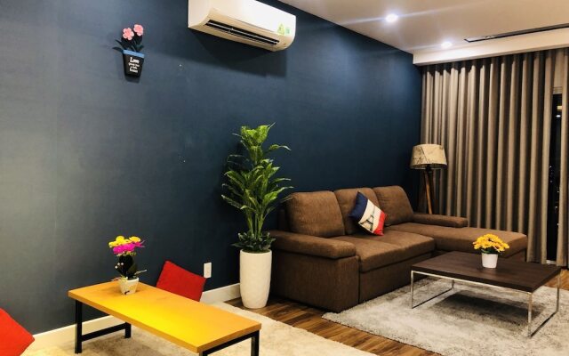 Sunrise City Alms Luxury Apartment