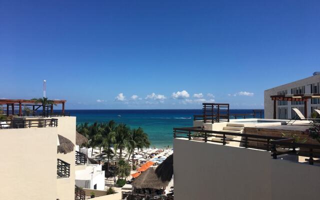 Aldea Thai - Oceanfront PH w/ Rooftop & Private Pool