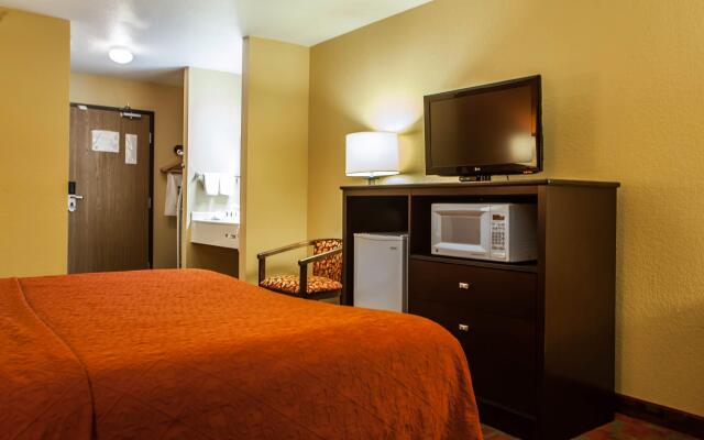 Quality Inn O'Fallon IL - St. Louis
