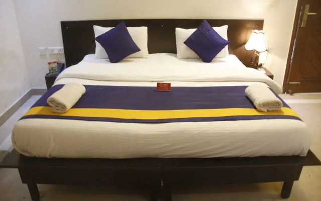 Oyo Rooms Noida City Centre 208