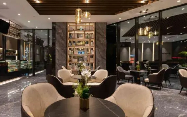 Giorgio Morandi Hotel