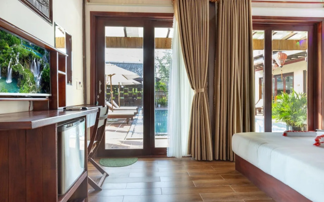 Ha My Beachside Villa Hoian