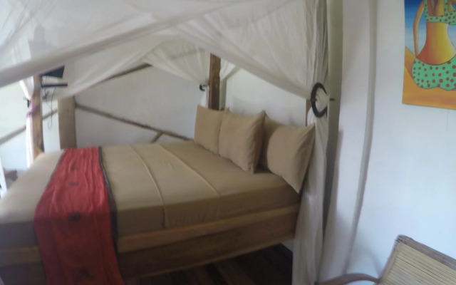 Le Petit Guest House