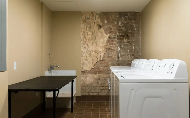 HI New Orleans - Hostel