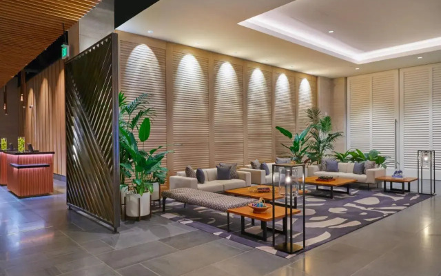 Renaissance Honolulu Hotel & Spa