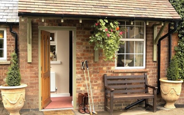 Courtyard Toft House