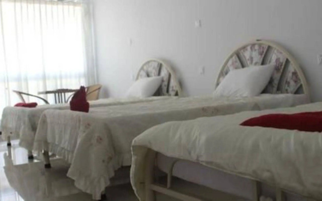 Longlin Guesthouse