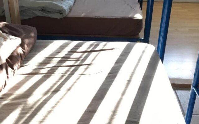 Vancouver Backpacker House