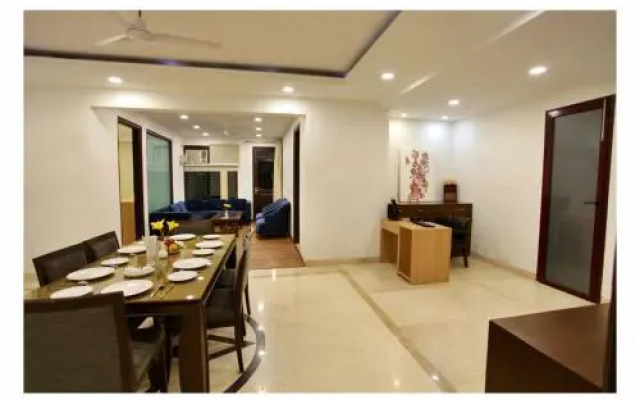 Phoenix Suites