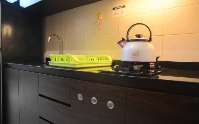 Great Location 2BR Maple Park Apartment